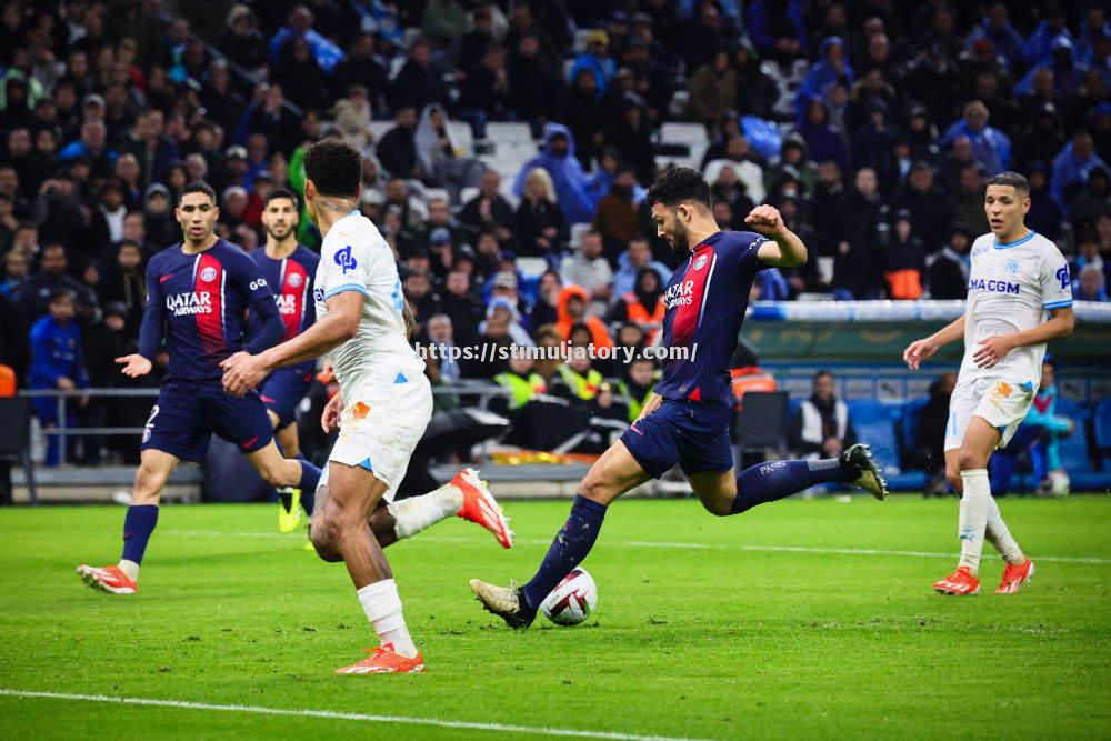 星空体育-大巴黎继续领跑法甲积分榜,稳坐榜首位置