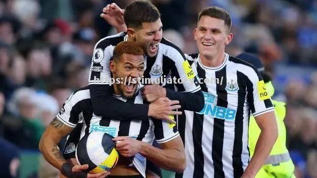 星空体育-佛罗伦萨后防犯错,埋下失利伏笔