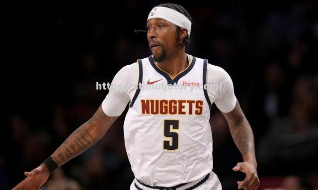 星空体育-掘金队老将在比赛中展现出稳定表现