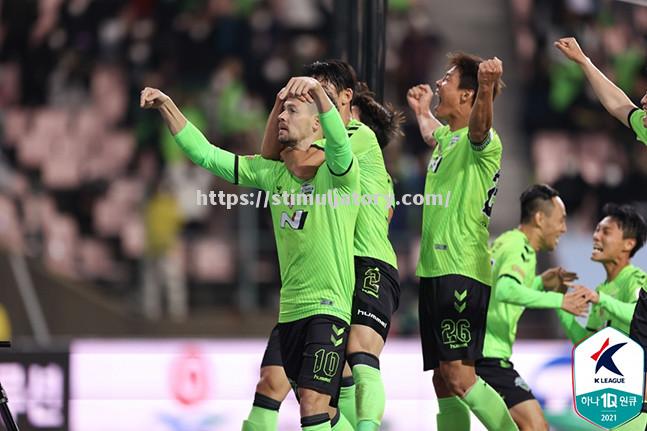 星空体育-富力主场绝杀全北现代，保级前景一片光明