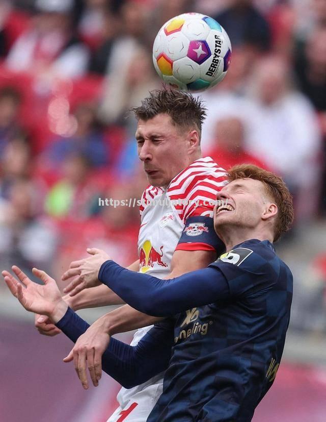 星空体育-弗赖堡主场大胜，表现抢眼