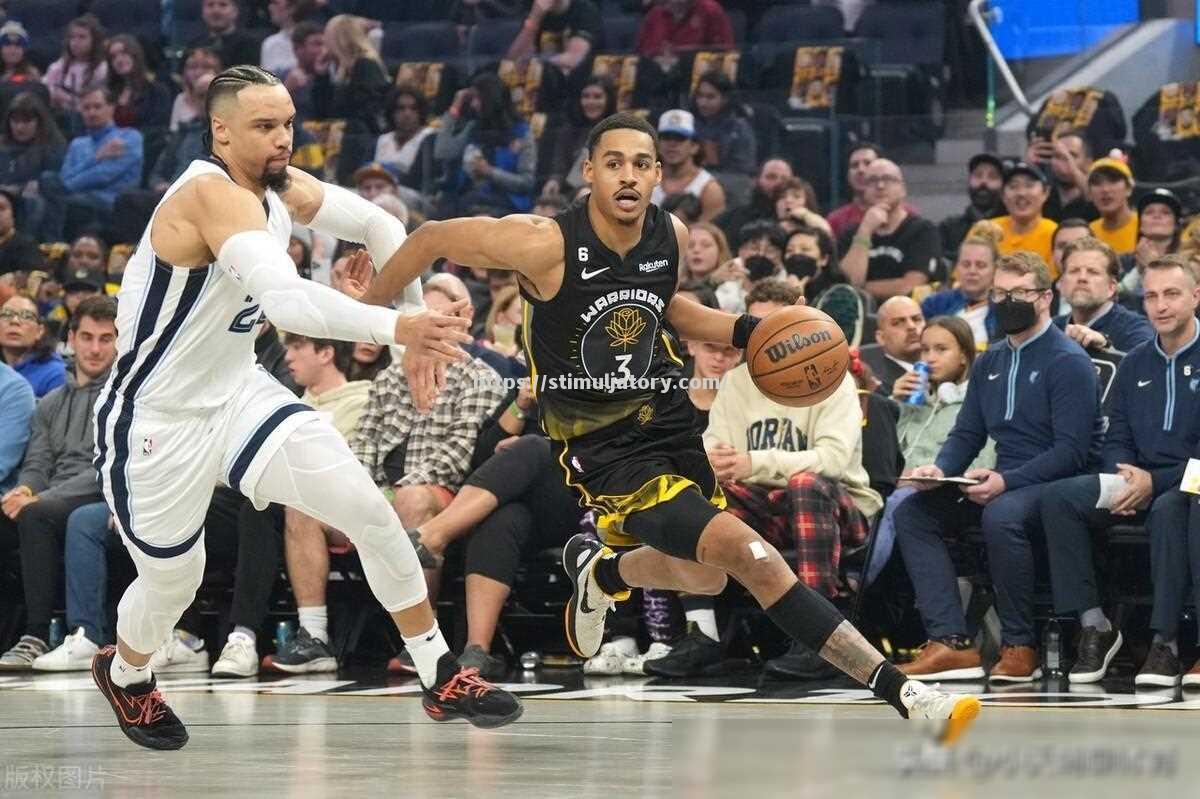 尼克斯新秀在比赛中展现出崭露头角的实力潜质