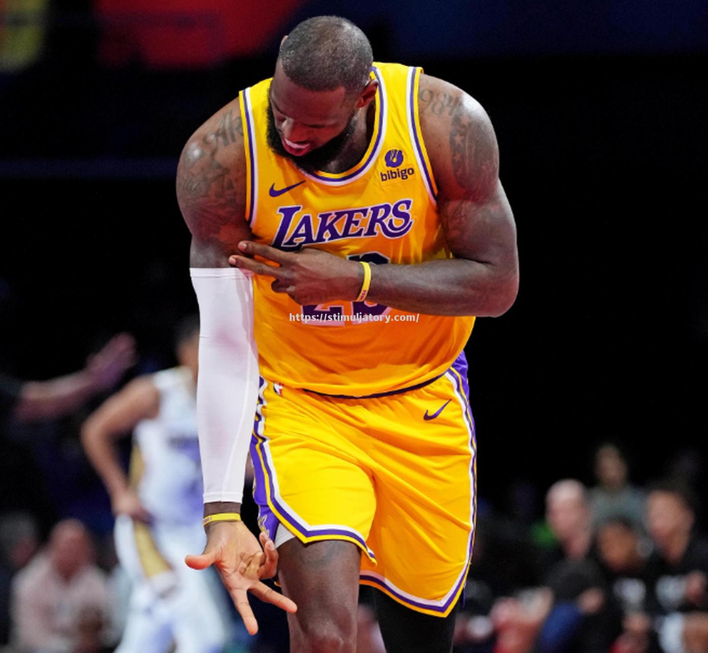 湖人遭遇三连败，詹姆斯愤怒斥责队友