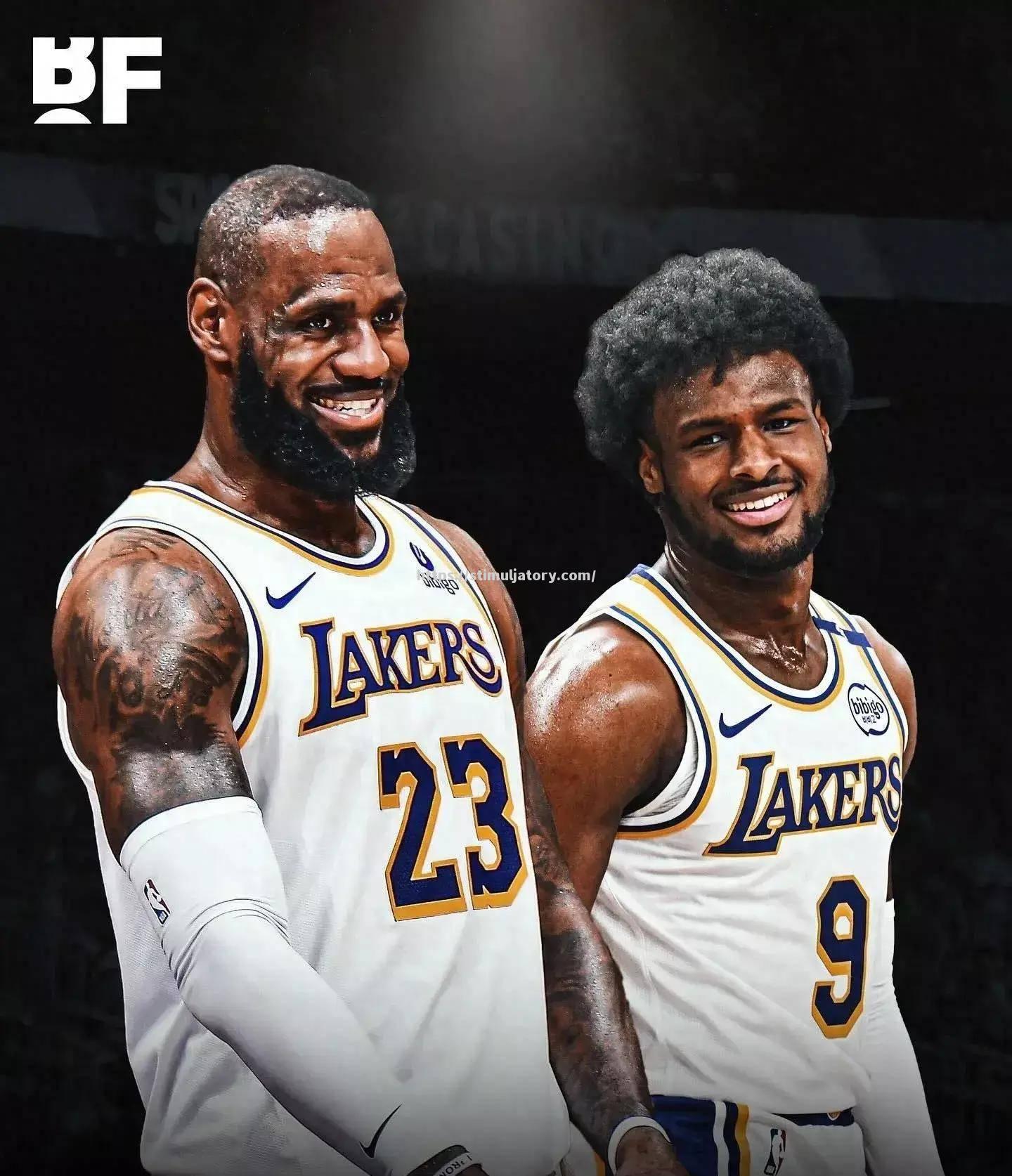 星空体育-美国队在洛杉矶与英格兰队进行友谊赛