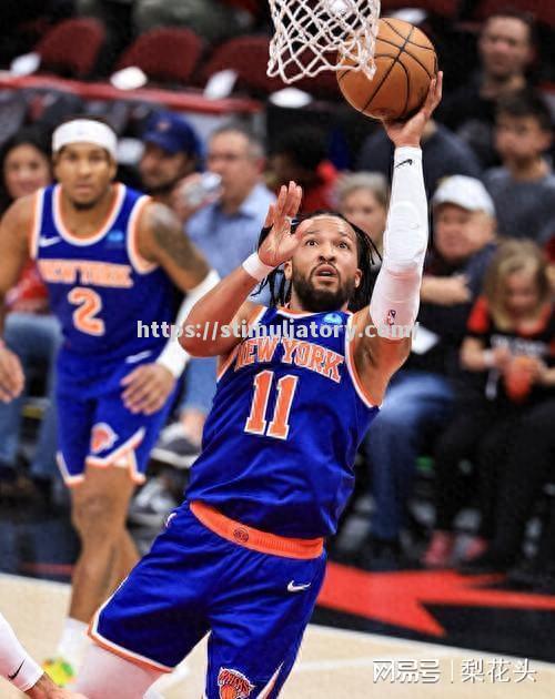 爵士发起反击，米切尔三分雨助胜