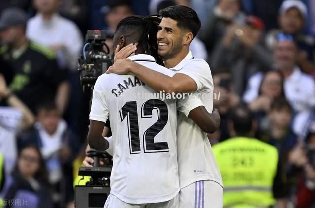 贝尔后场突破皇马获胜,成为全场焦点 贝尔后场突破皇马获胜,成为全场焦点