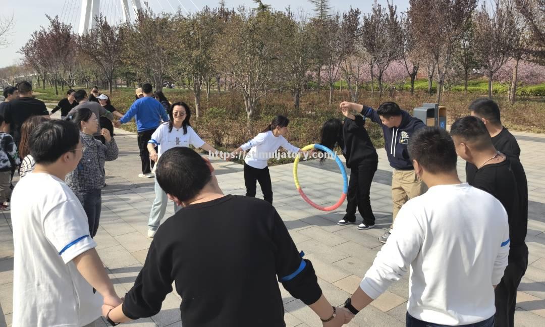 力争上游,争分夺秒,团队合作惊艳全场 力争上游,争分夺秒,团队合作惊艳全场