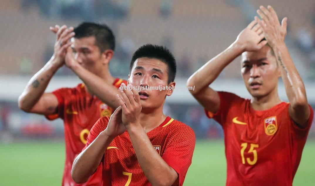 重庆斯威在场上展现不俗表现，取得重要胜利