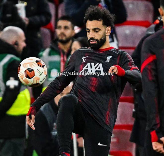 星空体育-滑铁卢连败难以挽回，士气低迷需重振