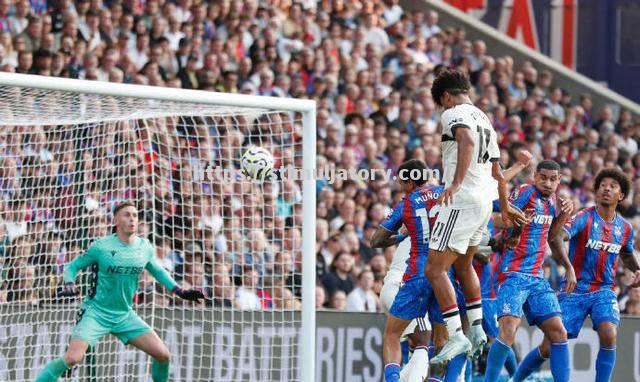 星空体育-曼联主场失利，欧战资格岌岌可危！