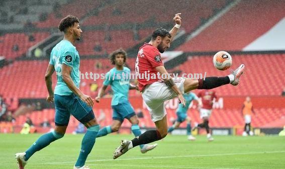 星空体育-伯恩茅斯主场不敌南安普顿，遭遇失利