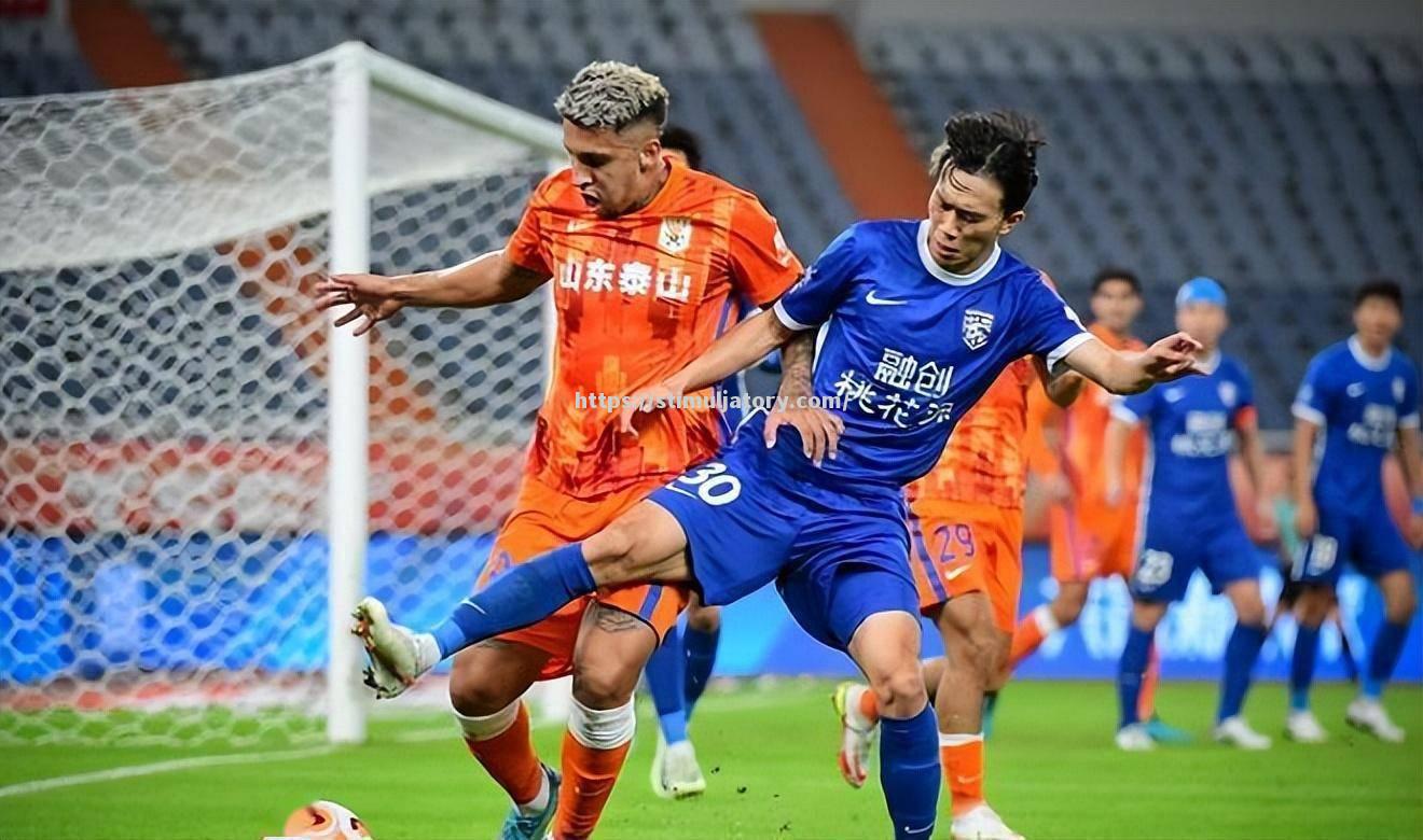 星空体育-胜负悬念,中超球队携手奋力拼搏争夺胜利