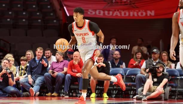 太阳后卫连场高效,带领球队连胜再进季后赛 太阳后卫连场高效,带领球队连胜再进季后赛