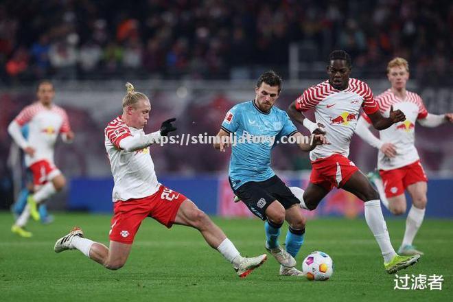 星空体育-卡尔斯鲁厄客场不敌对手,遭遇困境