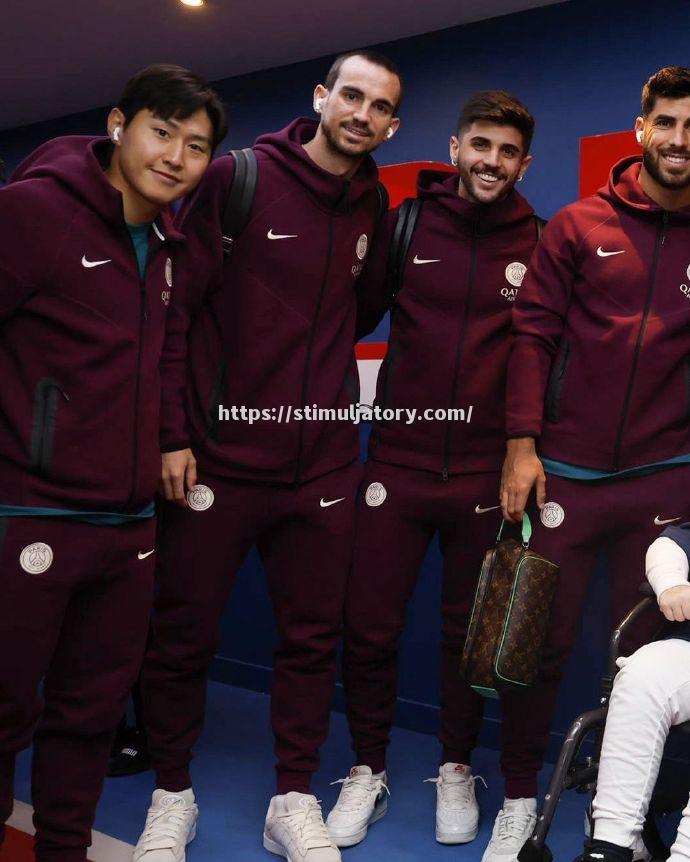 星空体育-攻守兼备！巴黎圣日耳曼队员表现值得关注