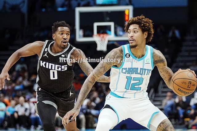 国王队老将复出助阵,球队士气大振 国王队老将复出助阵,球队士气大振