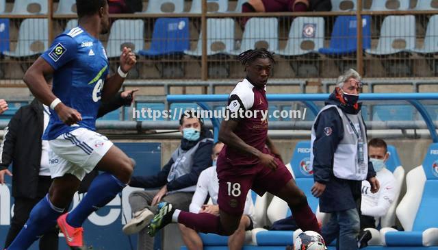 巴黎圣日耳曼压哨进球,取得关键胜利 巴黎圣日耳曼压哨进球,取得关键胜利