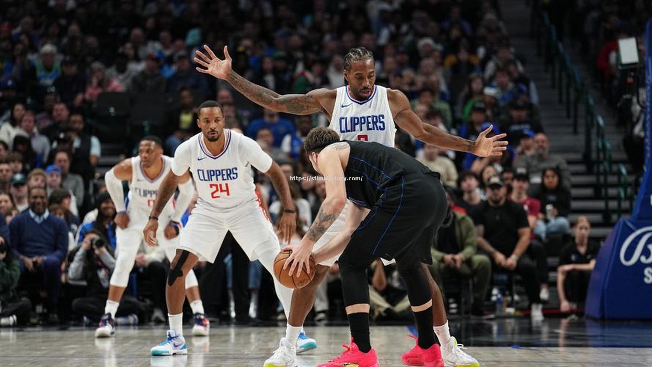 星空体育-快船击败西部劲旅,士气高昂