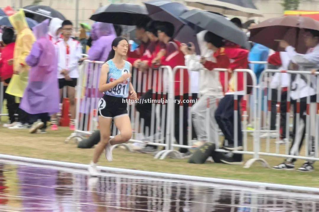 克罗地亚运动员顽强拼搏，荣获佳绩