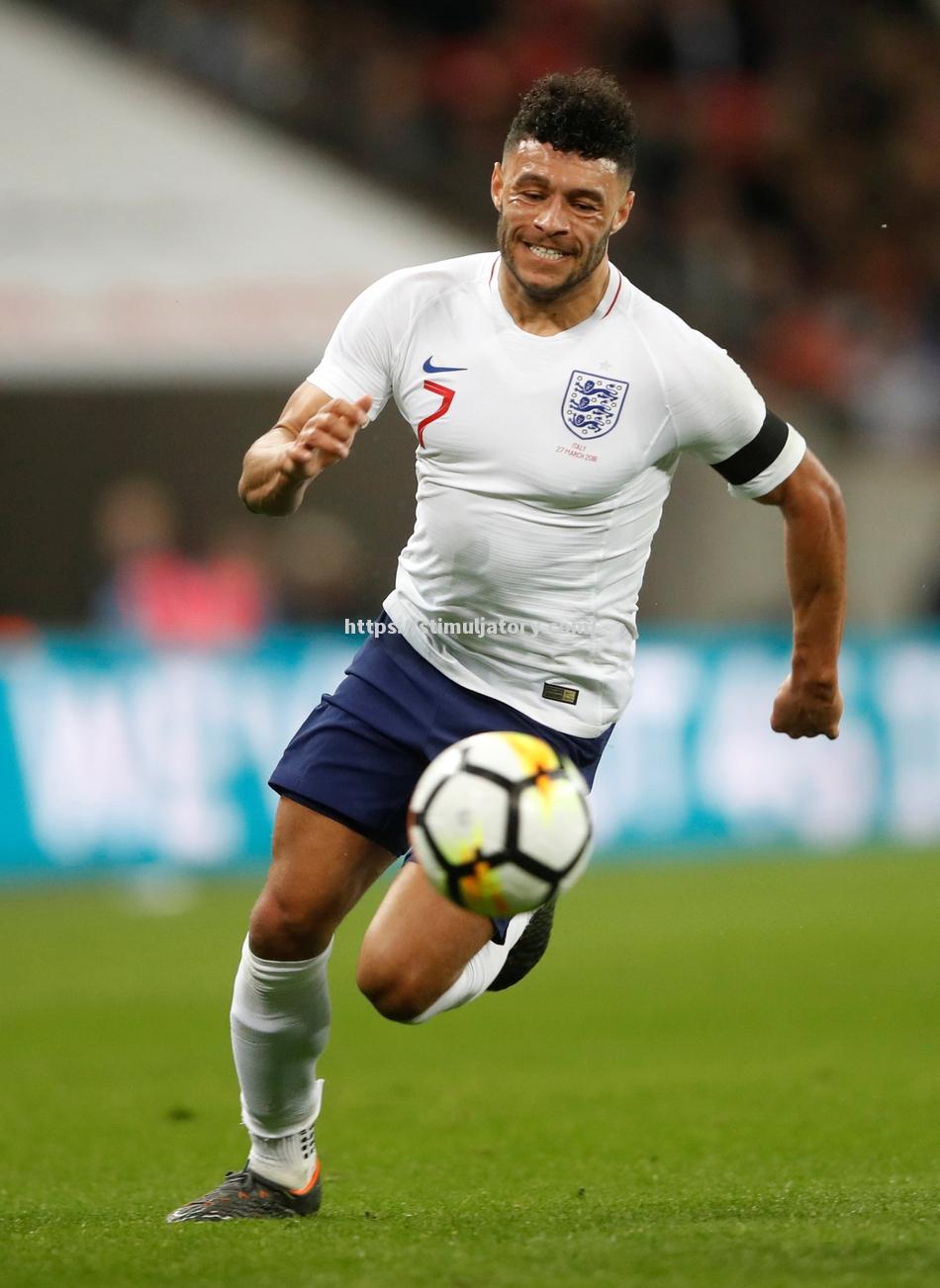 意大利险胜保加利亚，因西涅神奇扳平