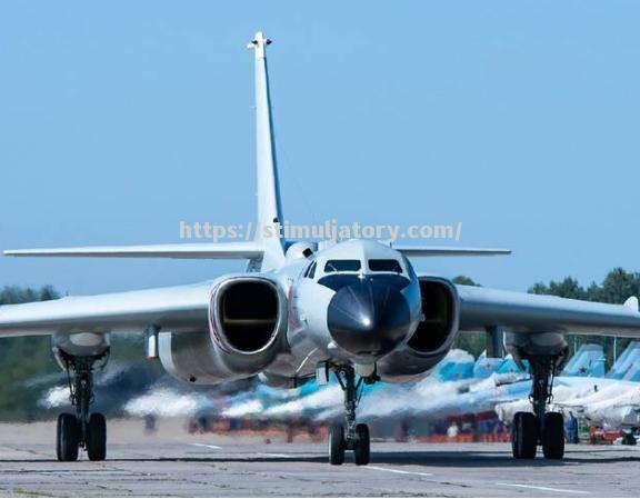 中国航母编队中核动力轰炸机完成飞行训练 中国航母编队中核动力轰炸机完成飞行训练