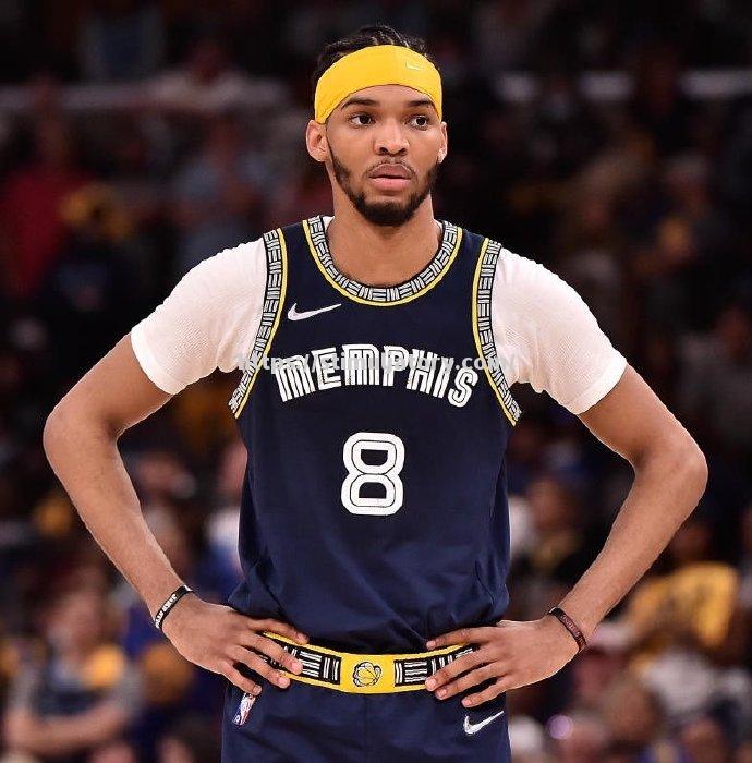 星空体育-灰熊新秀冲击MVP,赢得球队信任