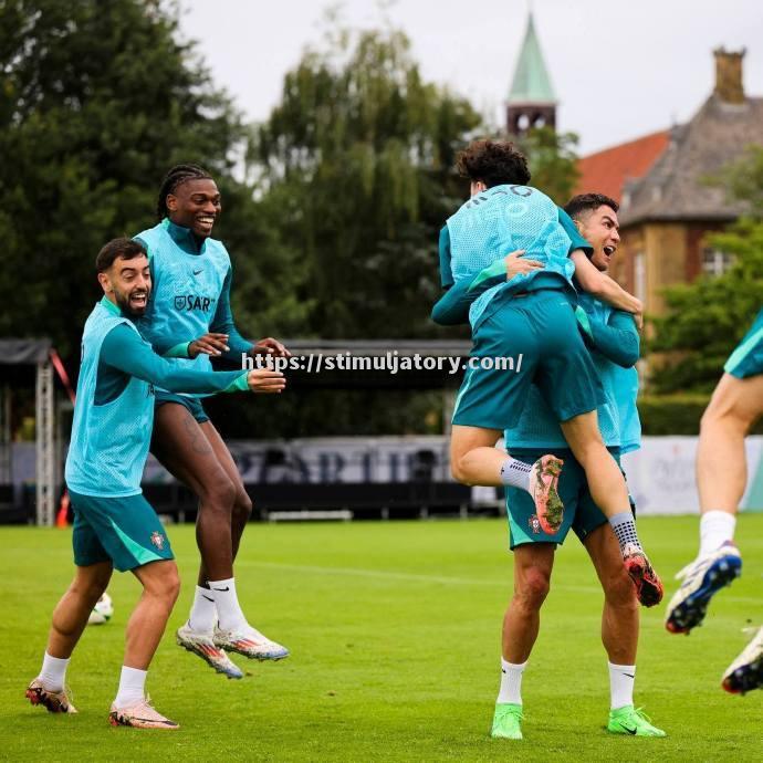 帕尔马主场告捷,全队士气高昂备战下一轮 帕尔马主场告捷,全队士气高昂备战下一轮