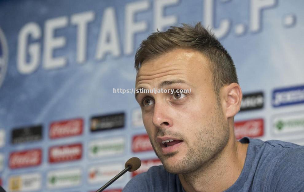 赫塔菲取得连胜逐渐崭露头角 赫塔菲取得连胜逐渐崭露头角