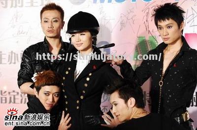 法克大战火爆进行，一球定胜负引发观众狂热