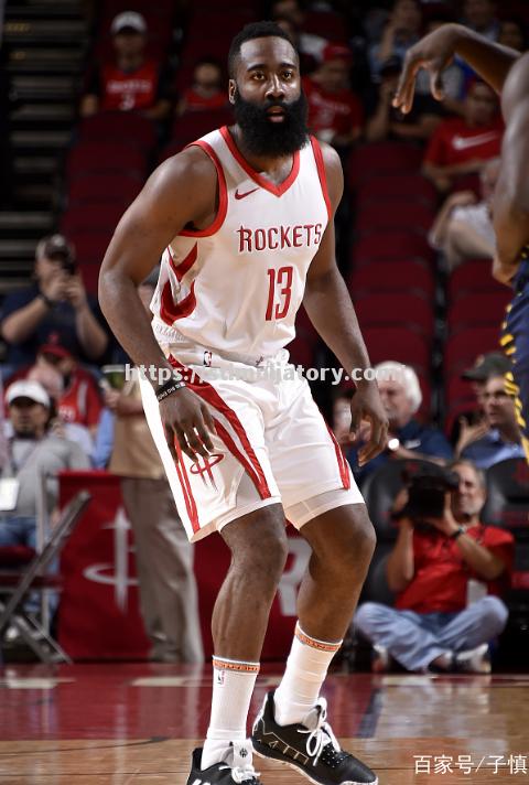 星空体育-步行者全队受挫,首秀遭雪藏未能得分