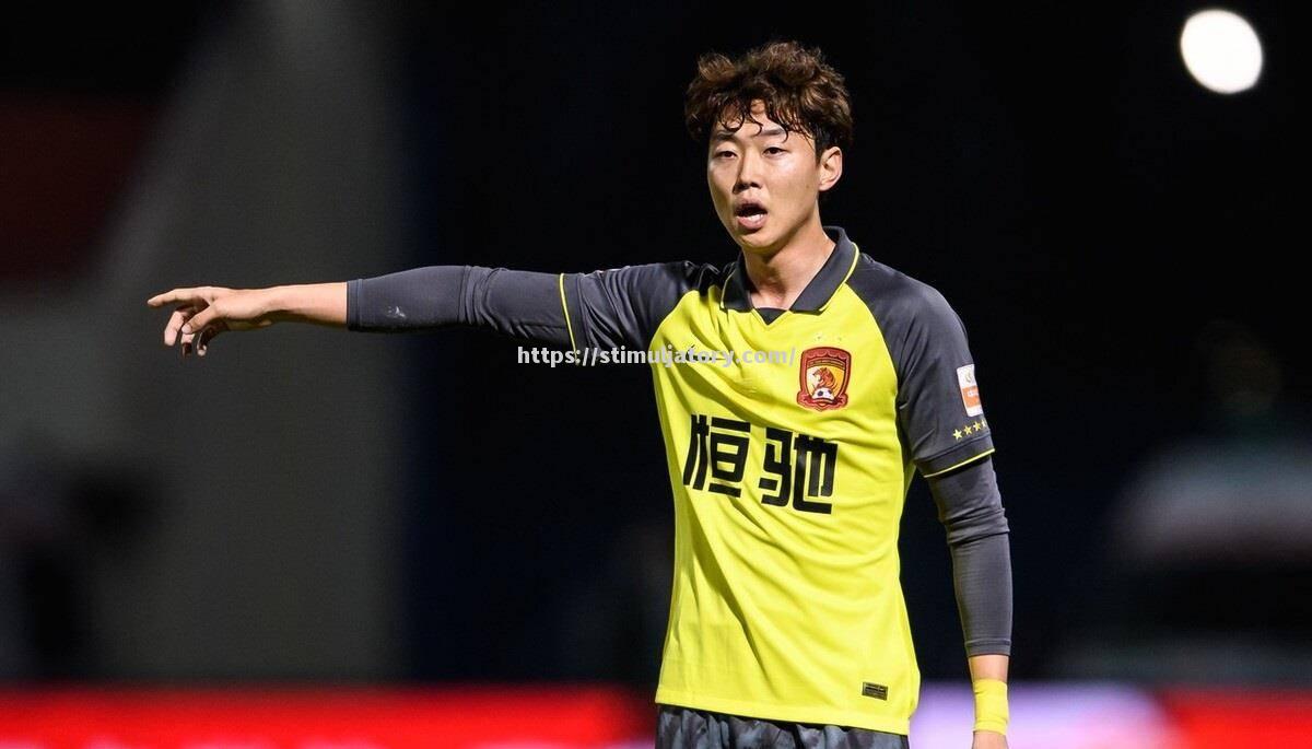 星空体育-重庆队新援亮相,球迷期待他的表现