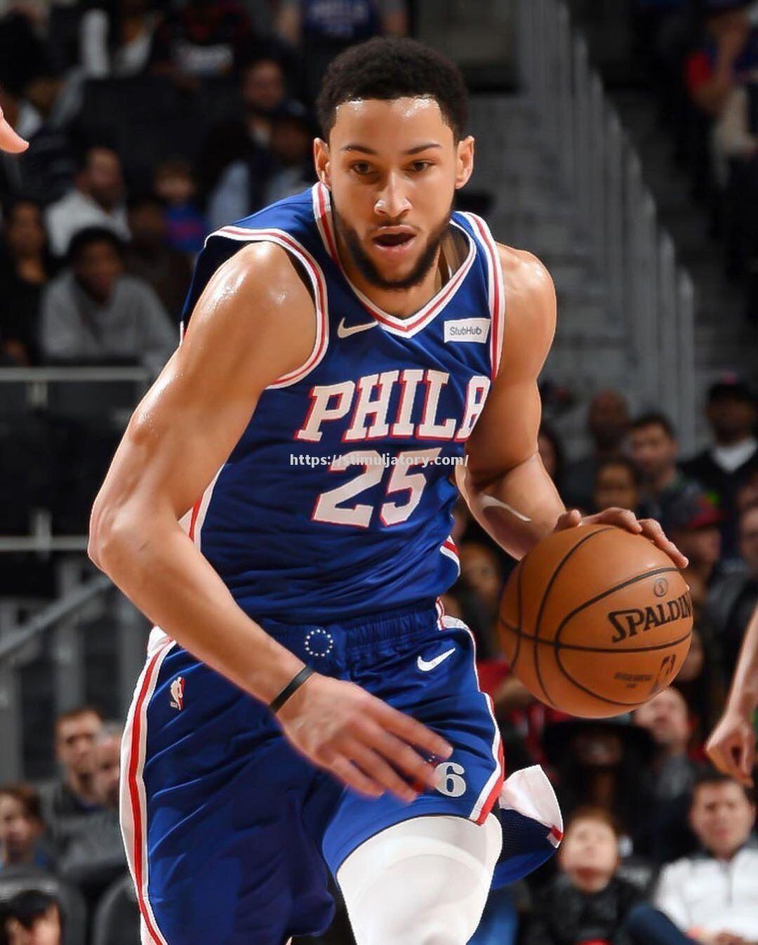 星空体育-尼克斯队交易传言不断,球队未来变数大