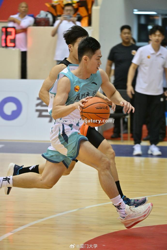 球场上的较量引发全球瞩目,篮球梦想继续 球场上的较量引发全球瞩目,篮球梦想继续