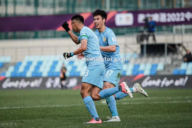 星空体育-火箭队新援表现抢眼,为球队带来转机