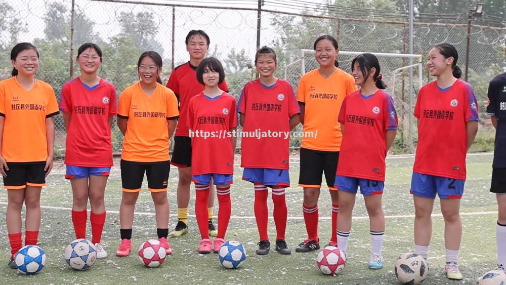 星空体育-国际足球赛场，女队伍勇气无限