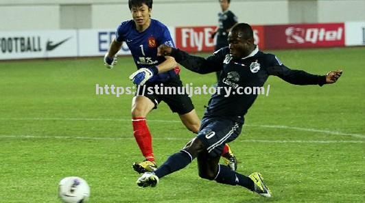 星空体育-国内联赛前四，广州恒大压力山大