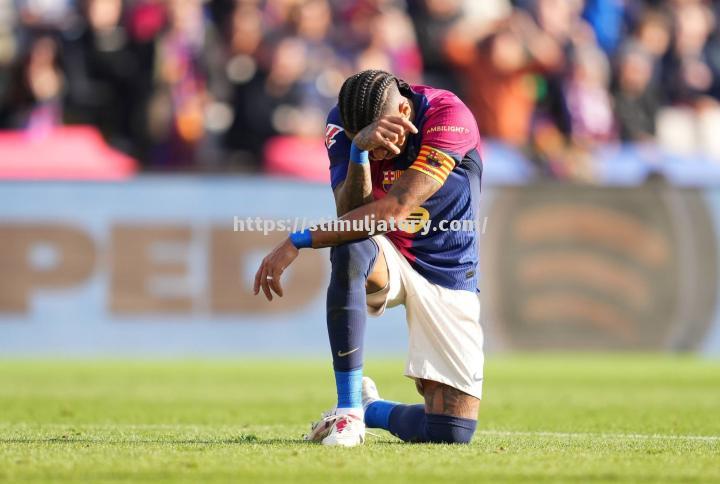 星空体育-巴黎主场负于巴塞罗那,遗憾失利