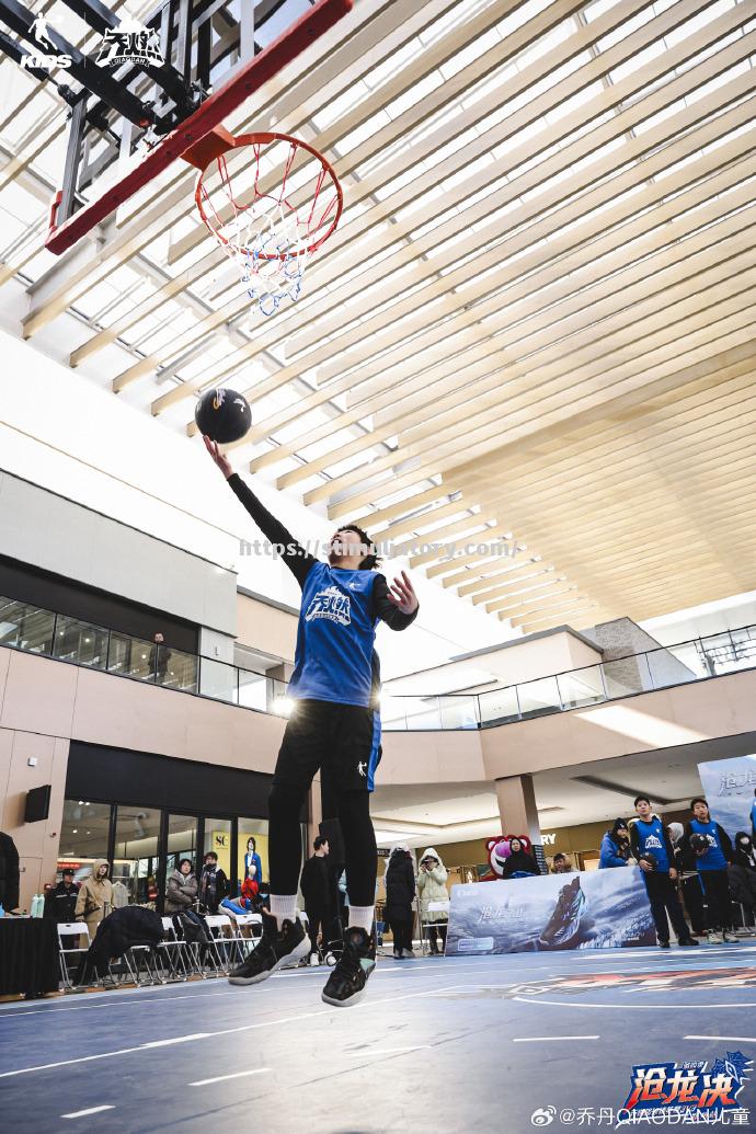 乔丹篮球训练营开营,吸引众多学员 乔丹篮球训练营开营,吸引众多学员