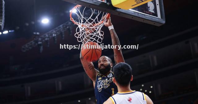 云南男篮连战连胜，士气高涨