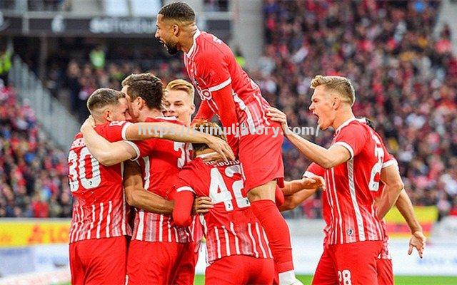 沃尔夫斯堡主场抢分,实现逆袭 沃尔夫斯堡主场抢分,实现逆袭