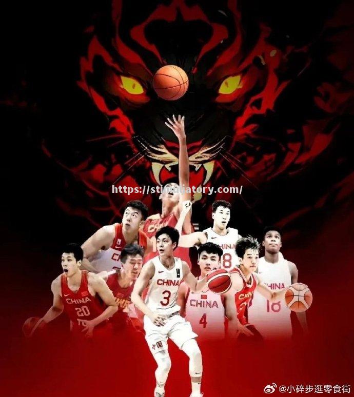 精彩比拼，球员们拼尽全力为队争光