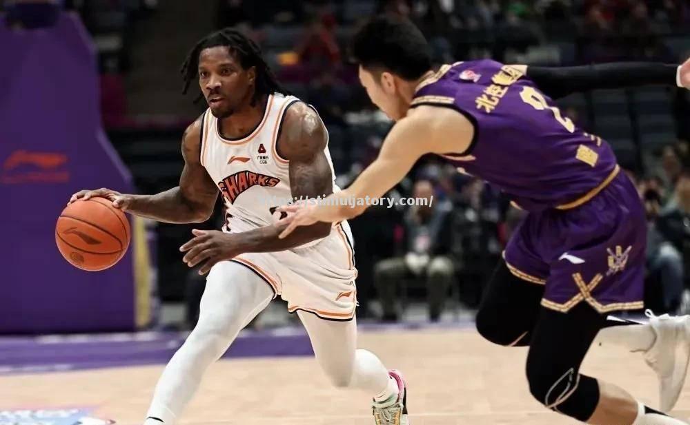 上海客场失利，需调整战术提升实力