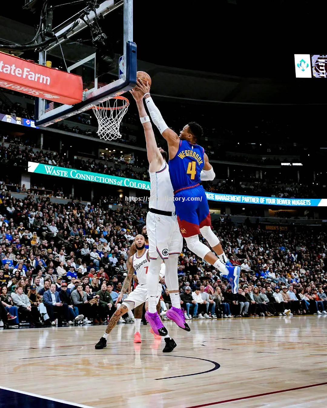 星空体育-伦纳德传射得手鹈鹕惨败快船四连胜终结